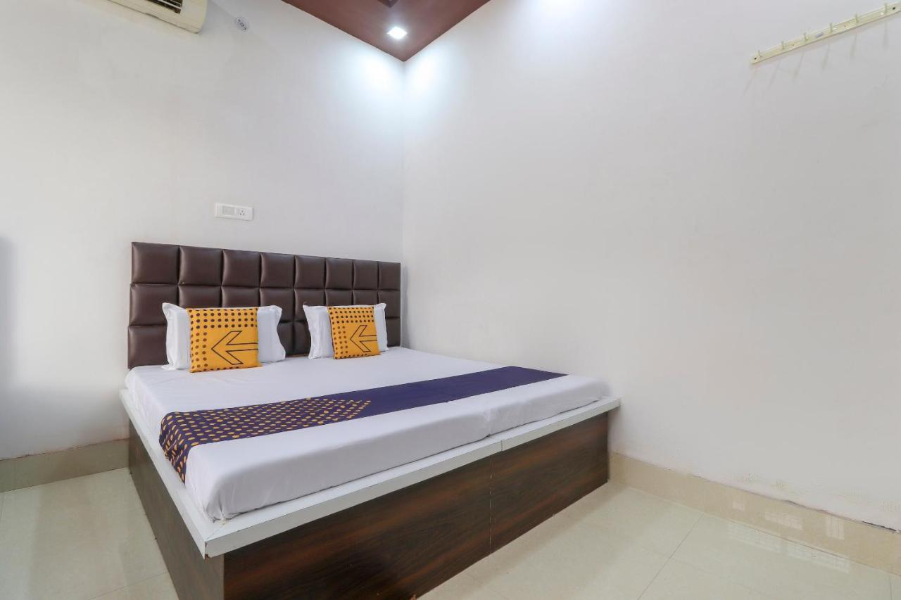 Spot On 75178 Hotel Arman Roorkee Bagian luar foto